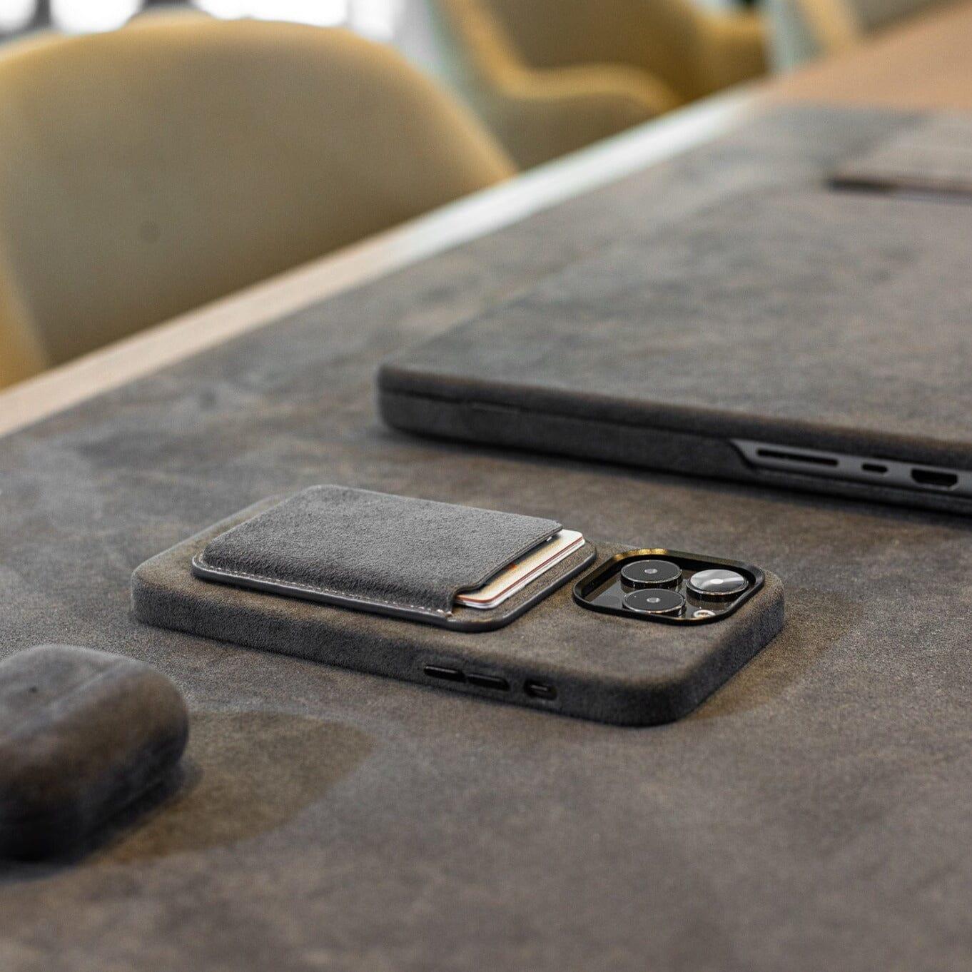 iphone-14-pro-max-alcantara-case-space-grey-iphone-alcantara-case-alcanside-763868_549a2bb0-de33-4dd3-a341-1c4a9c21d204